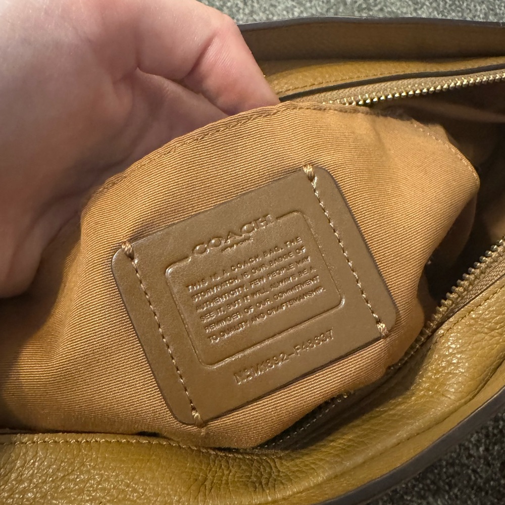 Coach Brown Leather Bay Tote Bag - Picture 8 of 12
